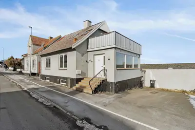 Image de Centrally located townhouse with portseaviews