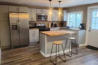 Image de Large 3br Apartment in Marlborough Nh: \nSleeps 8-10: Close to Keene!