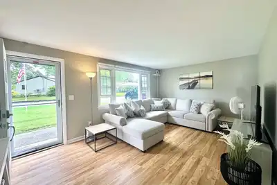 Image de New! ! - Spruce Acres East Island 3-Bedroom Ranch