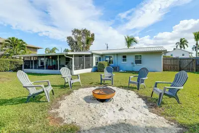 Image de Snead Island Getaway! Steps to Bay & Emerson Point