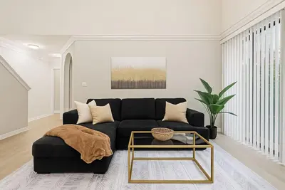 Image de Spacious 2 Story Oasis, Private Balcony, Pool/Gym