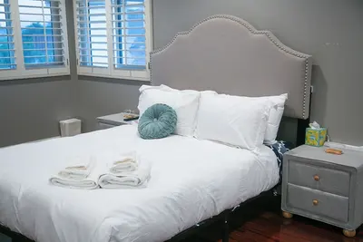 Image de Luxury Vacation Home 5Bedroom with Private Pool, 15 Min to Huntington Beach Pier