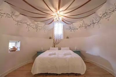 Image de Lovely 5-bedroom elegant castle in Sainte-Sévère-sur-Indre for your stay