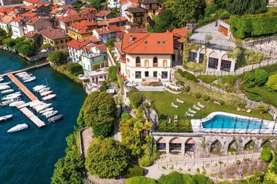 Image de A waterfront masterpiece with pool, dock and historic charm! - Villa Polli