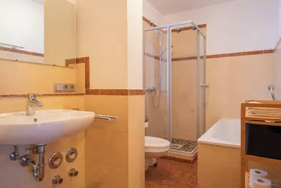 Image de ღLiboria | Bright balcony apartment by the lake