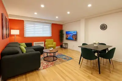 Image de Cute & Cozy 1br Travel Hub for Montreal Travelers