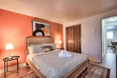 Image de Spacious 2br in Mtl with included parking spot