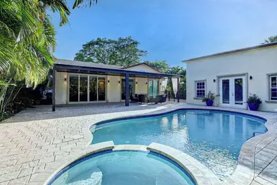 Image de Perfect 6-bedroom villa with Ac in lovely Boca Raton