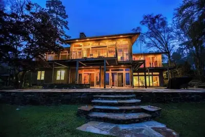Image de Thomasville Home By Rove | 5br Villa w/ Lake View