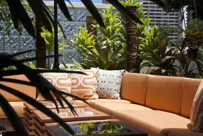 Image de Comfortable Retreat w/ Balcony + Breakfast Near Waikiki’s Dining & Shopping Site