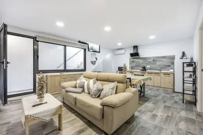 Image de Appartement 'Tom-isi' avec Wi-Fi et climatisation