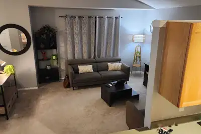 Golden Horizon Home | Edmonton | 4 Bed • 2 Bath. 1 additional bed