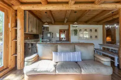 Image de Grand Teton Views Await at Cozy Teton Log Cabin