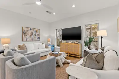 Image de Renovated 3 bed cottage w/ Private Beach on 30a