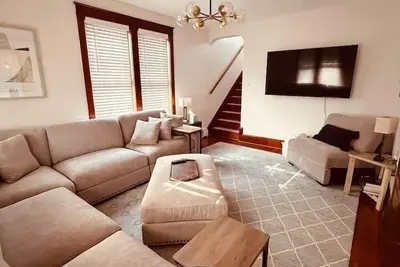 Image de Walkable to Battlefield Downtown Gettysburg Home