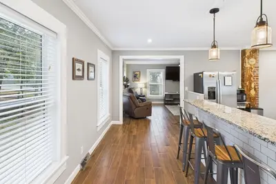 Image de Relax - peaceful place to stay and enjoy the views with seasonal splendor.