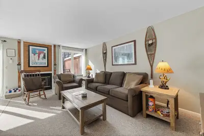 Image de Cozy Retreat with Private Hot Tub