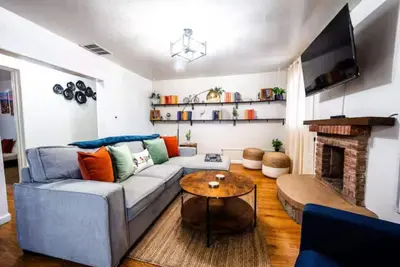 Image de Relaxing Haven | Pool • Firepit • Deck Lounge