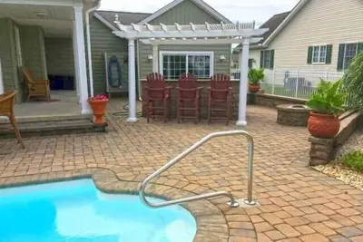 Image de 12 Canary Dr- Lewes vacation rental with private pool and outdoor entertaining1