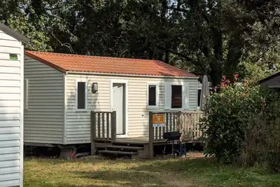 Image de Mobil-home | Comfort | 2 Ch. | 4/6 pers. | Terrasse surélevée non couverte | A/C