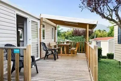 Image de Mobil-home | Comfort | 2 Ch. | 4 pers. | Terrasse surélevée non couverte | A/C