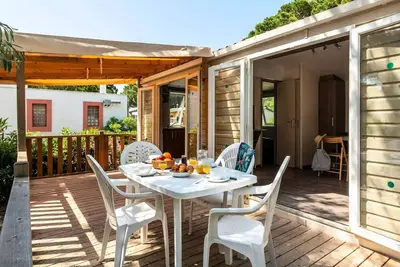 Image de Mobil-home | Classic | 2 Ch. | 4/6 pers. | Terrasse surélevée