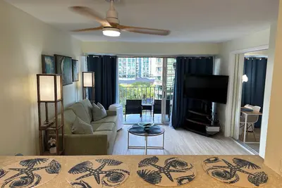 Image de 2-bedroom apartment in Waikiki with Parking included