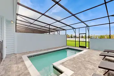 Image de Beautiful home with private pool, space for the whole family & pets
