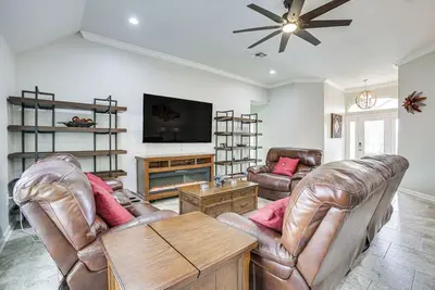 Image de Explore Bayou Country! Family Home in Nola Suburbs