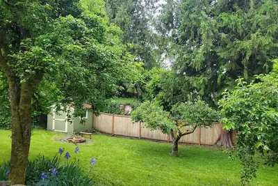 Image de Peaceful City Retreat for Family & Groups, 3 parking, pet welcome