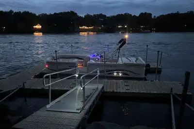 Image de 4 Bedroom Home On The Mississippi River.