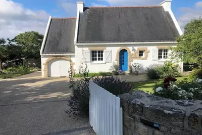 Image de Maison paisible avec jacuzzi, grand jardin et charme breton