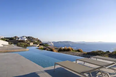 Image de Villa à Myconos avec 6 chambres à coucher, 12 couchages