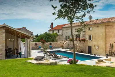 Image de Villa Kurili No14 near Rovinj for 7 persons with 34 m2 private pool & jacuzzi