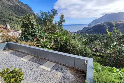 Image de Madeira, 2 Bedroom house with sea view and Penha de Águia, Porto da Cruz, Madeira Island