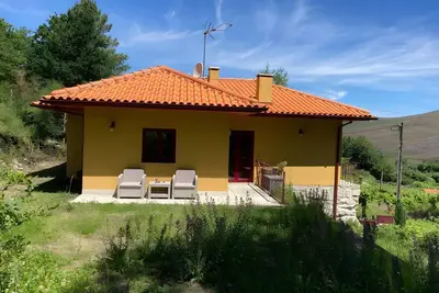 Image de Casa dos Mirtilos, Germil – Refuge de montagne dans le Gerês