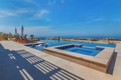 Image de Casa Cardonal 29 at Diamante: Golf Course & Ocean Views