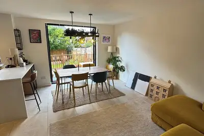 Image de Commonwealth Games 2026 - Spacious 3-Bedroom House Short Walk Scotstoun Stadium