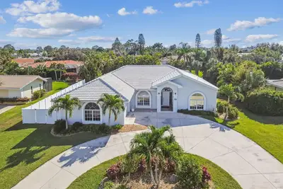 Image de Casa Felicia - Modern 3-Bed Pool Home by Gulf Coast Holiday Homes