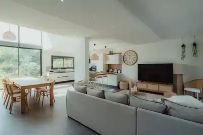 Image de Villa « Azur » avec vue sur la mer, Wi-Fi et climatisation