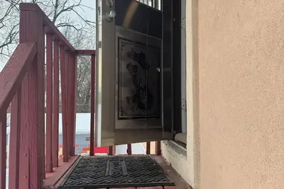 Image de Delightful 1-bedroom house with Ac in vibrant Flushing