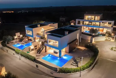 Villa Old Olive Iv by Vivi Rent