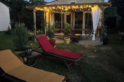 Image de Maison de charme en pierre  : 10min cure thermale Jonzac (animaux acceptés)