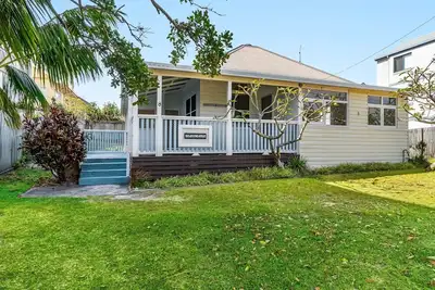 Image de Sandy Cheeks - Charming Beach Cottage - Holiday Yamba