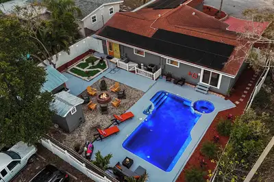 Image de Luxury Escape: Heated Pool, Spa, Mini Golf, Arcade