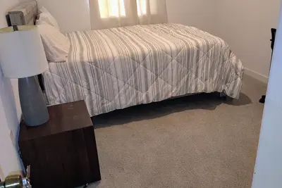 Image de Cozy 2-bedroom bungalow in beautiful Fresno with Ac