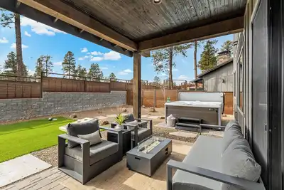 Image de New! | Interior Design | Hot Tub | Backyard Oasis!