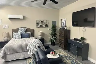 Image de Wonderful 1-bedroom cottage with Ac in charming Lincoln