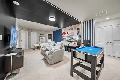 Image de Brand New 10Bdrms/7Bath Luxury