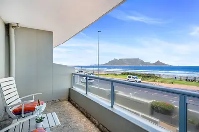 Image de Sea Spray Views - Deux Chambres Appartement, Couchages 4